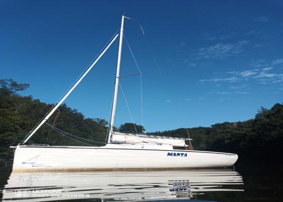 Lodě | Prodám sportování kajutovou plachetnici Skippi 650
